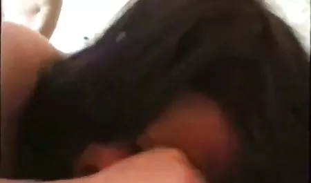 MILF چربی در دو تنه لعنتی سکس در سالن ورزشی