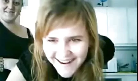 بیمار یک پرستار زیبا ورزش سکسی را در بخش فریب داد