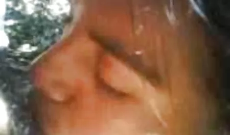 نفوذ سکس با مربی ورزش مضاعف دانه سبزه را فراهم می کند