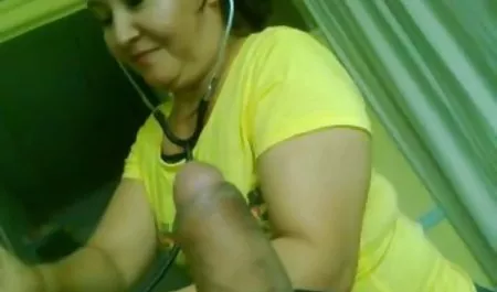 کمک به تقدیر سکس در یوگا او