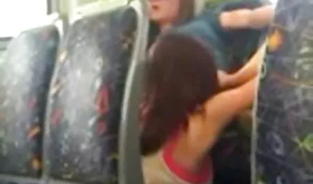 فتیشیست ها پاهای یوگا سکس زیبا را در نایلون دوست دارند