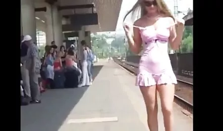 دختر سکس هنگام ورزش با پدر پسرش فرار می کند