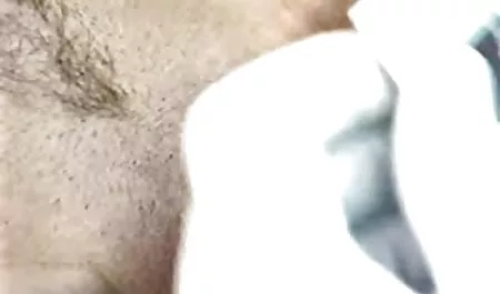 سبزه دانلود سکس ورزشی جوان در دو خروس پاره شده است