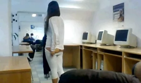 بلوند روسی عضو عضو مقعد سکس ورزش یوگا را سوار می کند