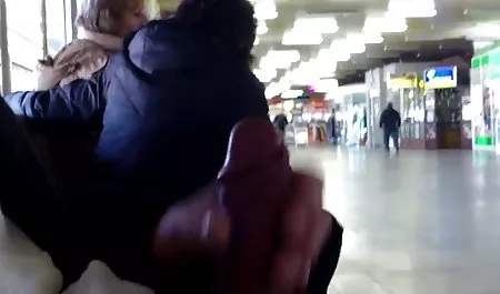 دیک سیاه یک گربه کوچک از جوجه شلوغ را ورزشsex گرفت