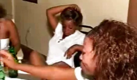 رابطه سکس شنا جنسی داغ برای پول با روسپیان روس