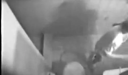 اولین نفوذ مقعد برای ورزش های سکسی آنی های جوان