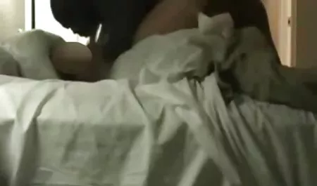 بازیکن فوتبالی در الاغ سکس در والیبال باریک یک کلاهبردار یک گل بزرگ کاشت