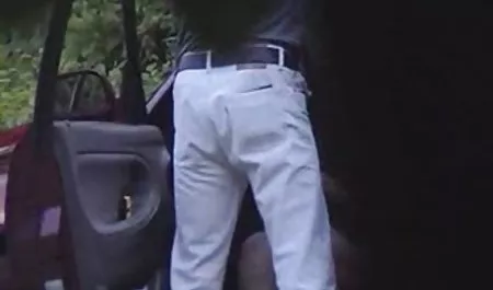 مرد روسپی نخبه زرق و برق دار را سکس در باشگاه بدنسازی لگد می زند