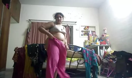 برش سکس در سالن ورزشی فوق العاده با MILF سکسی که تحسین رابطه جنسی