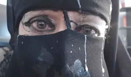 پسری را با ماساژ برانگیخت و او را سکس سالن ورزشی لعنتی کرد