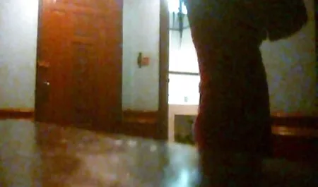 دانش آموز نگران دیک را به سکس در سالن ورزشی سوراخ معلم سوار کرد