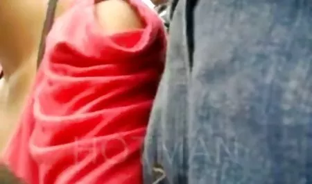 خوش تیپ گربه سکس یوگا همسایه را در لباسشویی گرفت