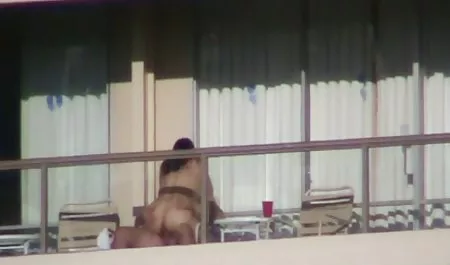 گونه های پاشنه بلند و جوراب سکس های ورزشی ساق بلند عمیق انجام داد