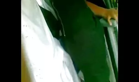 نوک سینه روسی سه نر سکس و ورزش را راضی می کند