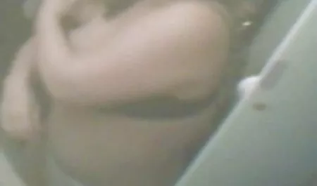 ورزش بلوند داغ در جوراب ساق بلند به یک از blowjob و نشست روی ورزش های سکسی یک دیک