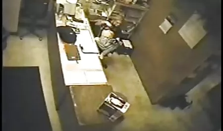 همسر آن مرد را آورد تا شوهر سکس در یوگا او را برای پول مکید