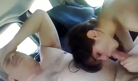 آن مرد دید که یک دوست دختر خودارضایی می کند و بیدمشک می کند سکس والیبال زنان