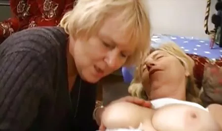 مردی یوگا سکس که لباسی زیبا را در الاغ تپش می زند