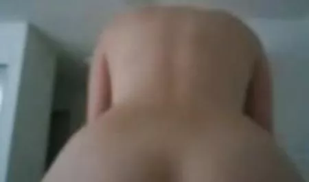 دختر جوان رقص سکس ورزشی زنان استریپتیز برای پدر