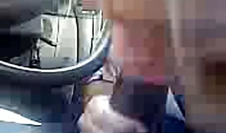 جوجه سکس هنگام ورزش ها با كلت سوراخ شده به مقعد پسر می دادند